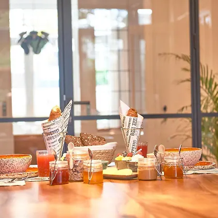 Bed & Breakfast Heaven In East 3*