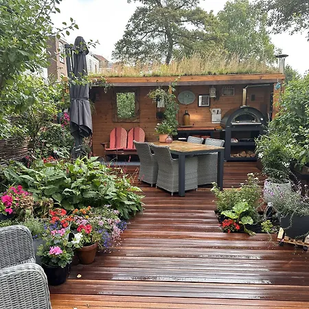 לינה וארוחת בוקר Heaven In East