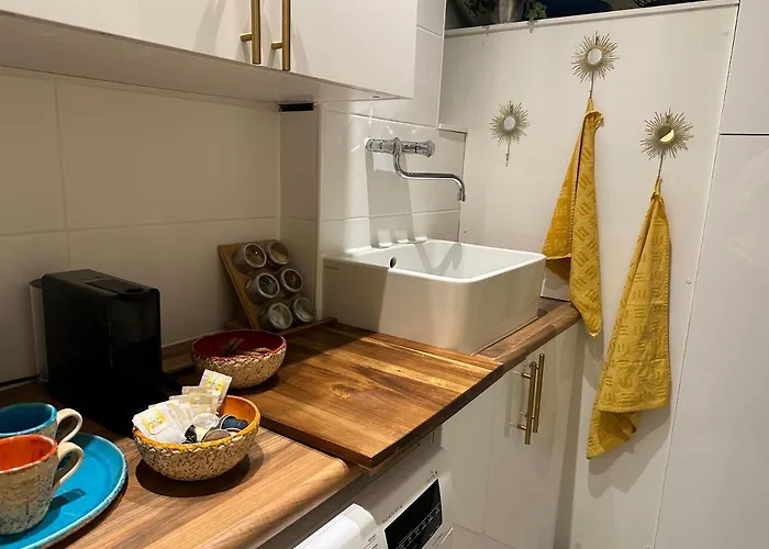 Bed and breakfast Heaven In East 3*